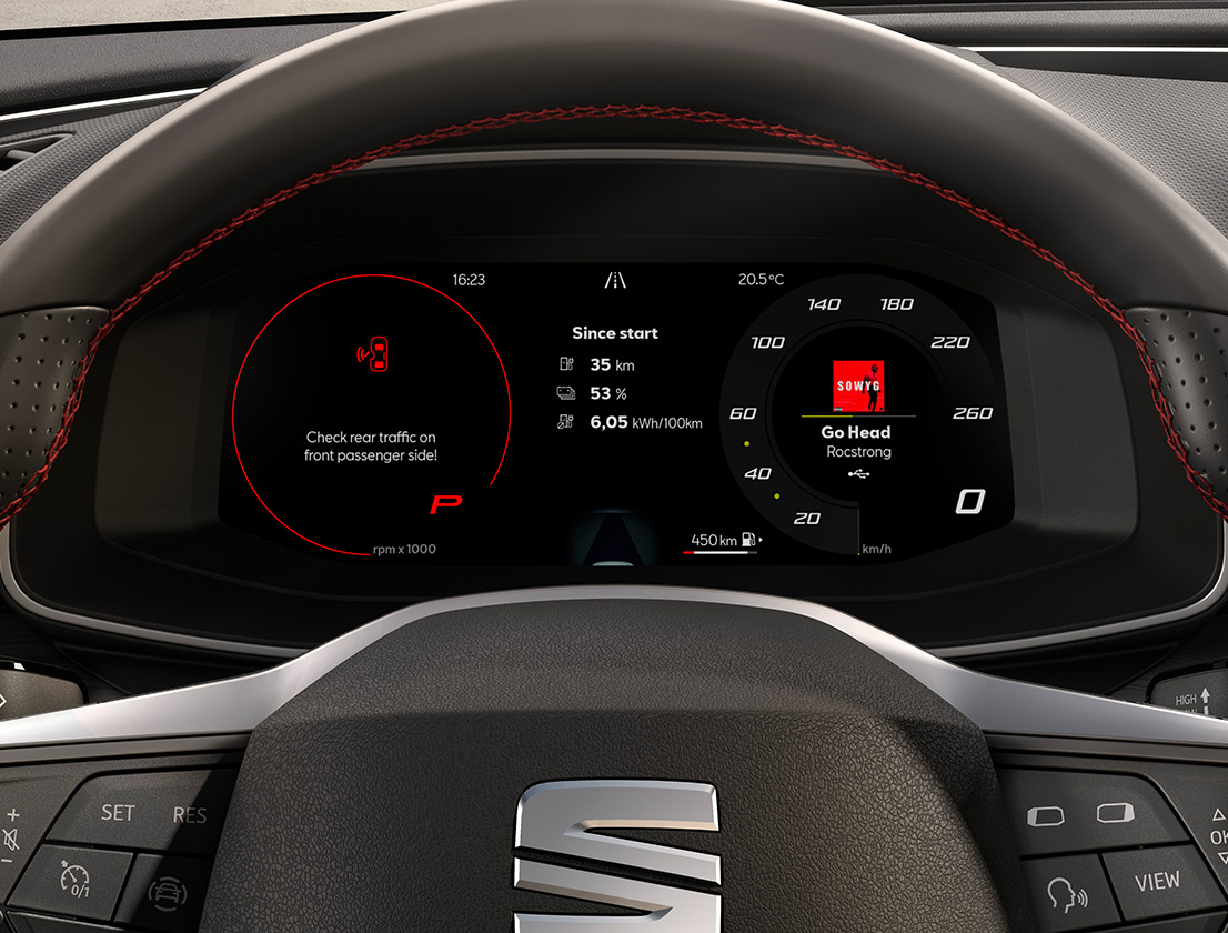 Digital Cockpit del SEAT León con asistente de salida